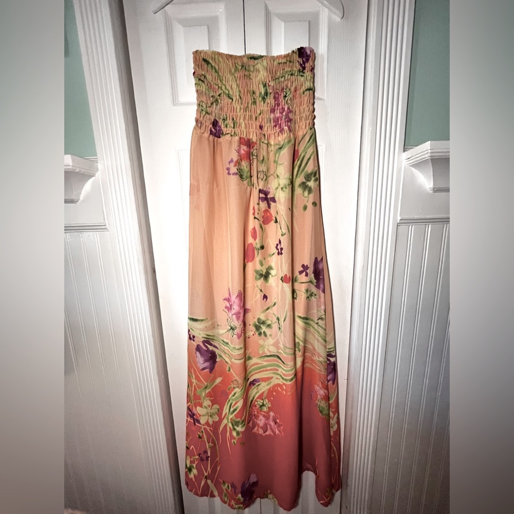 Strapless floral peach flowy maxi dress - Picture 1 of 3